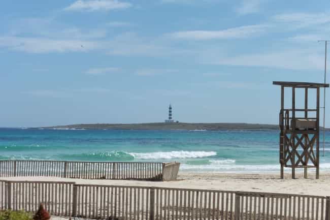 Guía de la playa de punta prima en Menorca